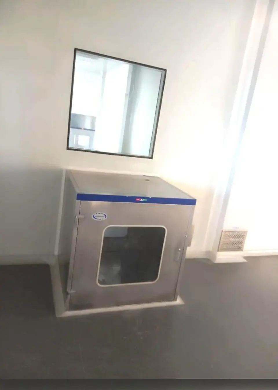 SS pass box for laboratory - MEP project by Chamunda Electromech